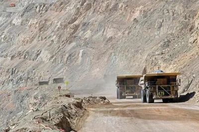 世界第一大露天矿,目前已连续开采104年,矿工人数超过2万!